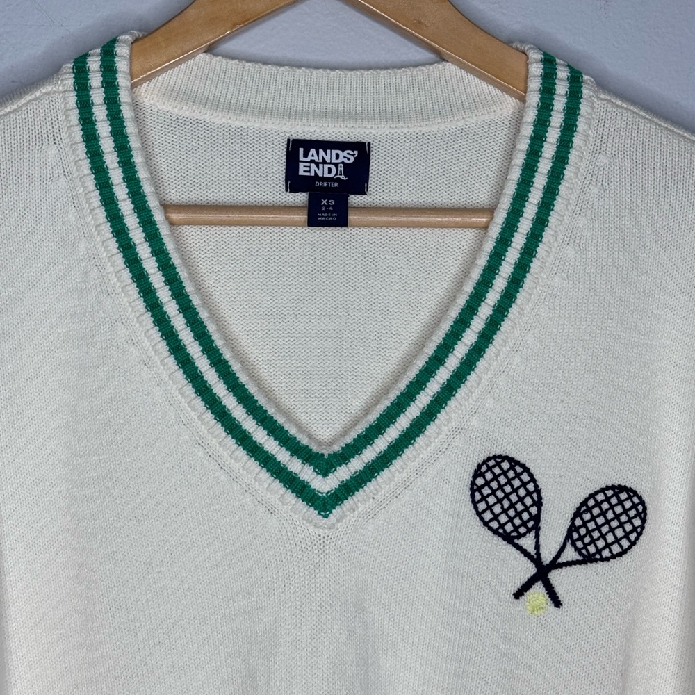 Lands End Women's Drifter Varsity Vneck Tennis Sweater with Crest XS/S - Picture 8 of 8